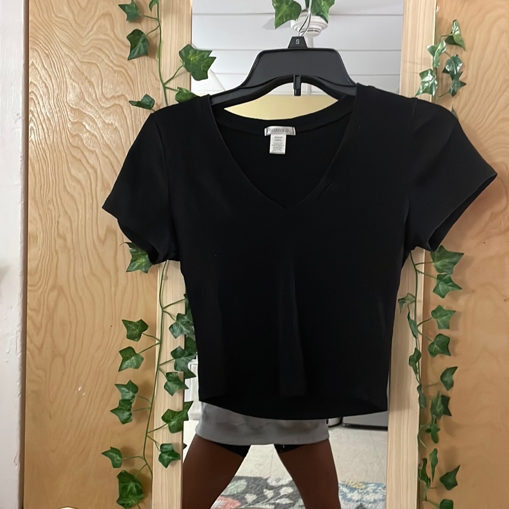 Black mini top